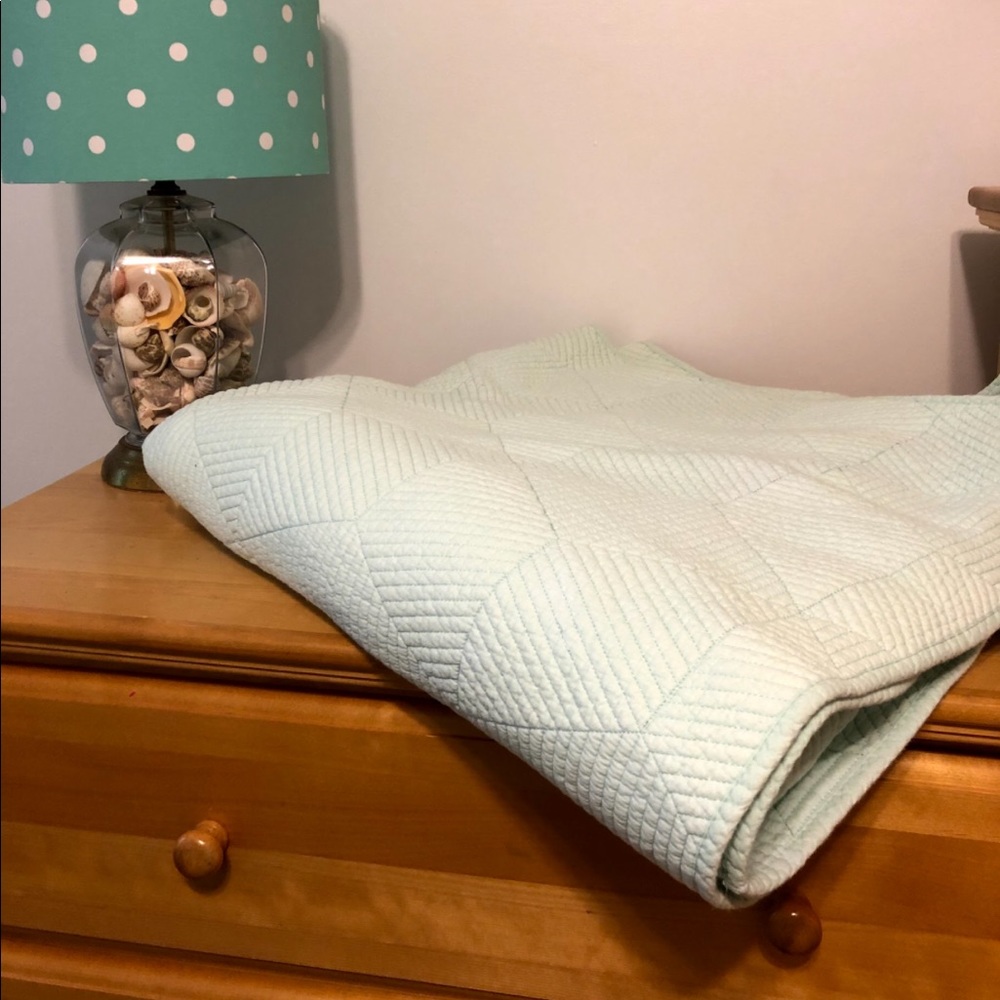 Teal quilt and pillows
